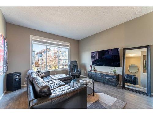 150 Cranford Common Se, Calgary, AB - Indoor Photo Showing Living Room