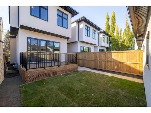 2418 35 Street Sw, Calgary, AB - Outdoor