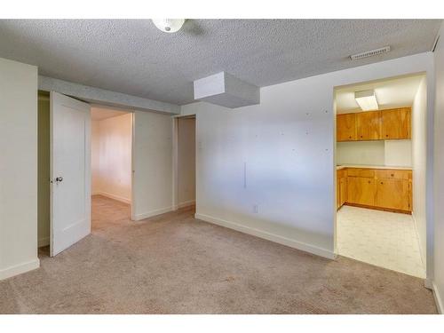 215 2 Avenue Ne, Calgary, AB - Indoor