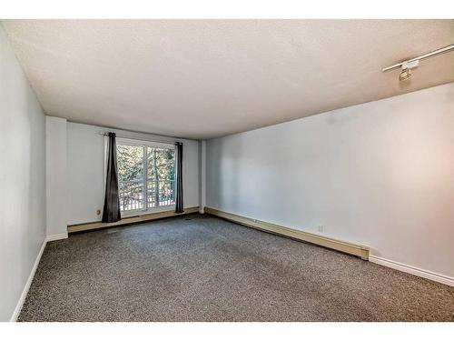 204-3420 50 Street Nw, Calgary, AB - Indoor Photo Showing Other Room