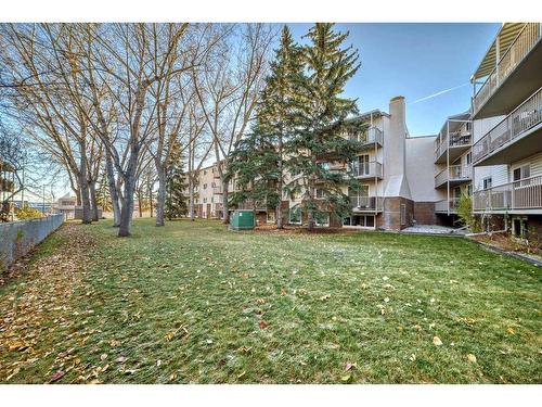 204-3420 50 Street Nw, Calgary, AB - Outdoor