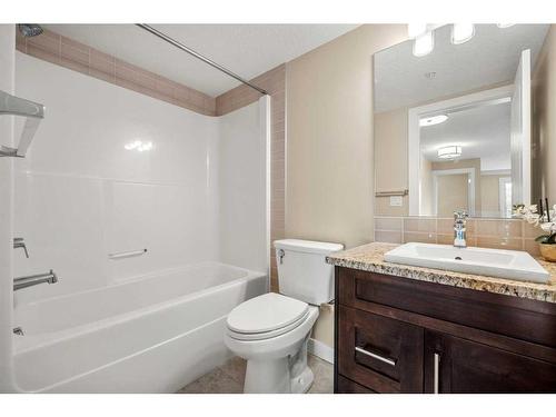 4301-450 Sage Valley Drive Nw, Calgary, AB - Indoor Photo Showing Bathroom