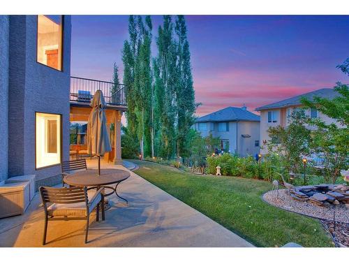 8 Hamptons Place Nw, Calgary, AB - Outdoor