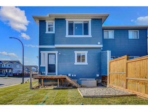 29 Willow Mews, Cochrane, AB - Outdoor