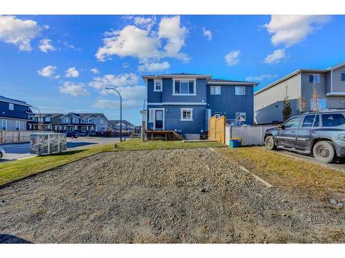 29 Willow Mews, Cochrane, AB - Outdoor