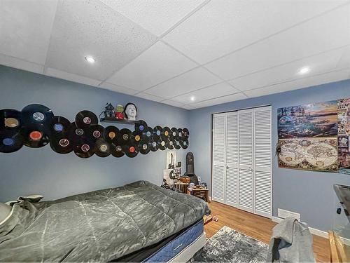 92-6915 Ranchview Drive Nw, Calgary, AB - Indoor Photo Showing Bedroom