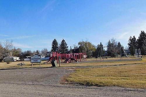 1 Pine Place East, Claresholm, AB 