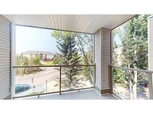 312-4000 Somervale Court Sw, Calgary, AB - Outdoor