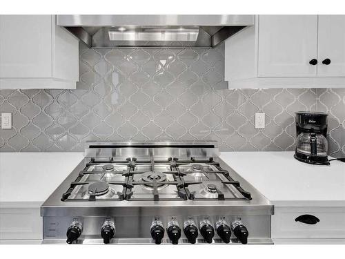 7 Cimarron Estates Manor, Okotoks, AB - Indoor Photo Showing Kitchen