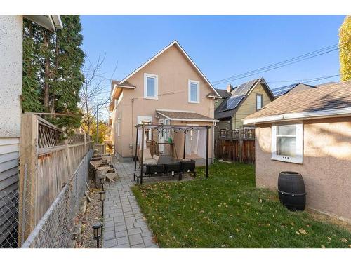 416 7 Street Ne, Calgary, AB - Outdoor With Exterior