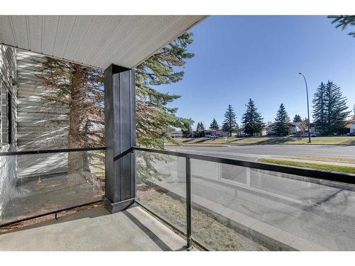 119-2022 Canyon Meadows Drive Se, Calgary, AB - Outdoor