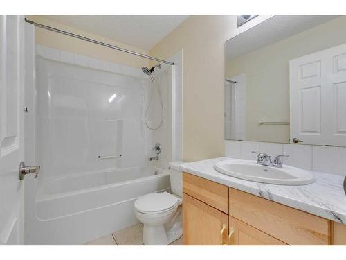 119-2022 Canyon Meadows Drive Se, Calgary, AB - Indoor Photo Showing Bathroom