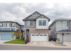 18 Cranbrook Park SE Calgary, AB T3M 3B8