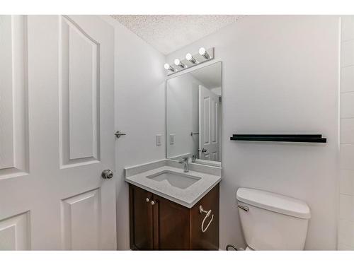 2126-10 Prestwick Bay Se, Calgary, AB - Indoor Photo Showing Bathroom