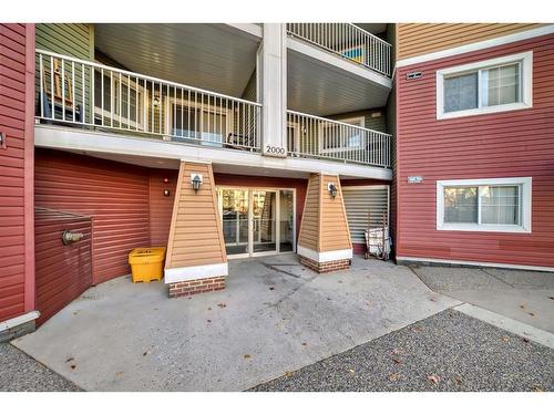 2126-10 Prestwick Bay Se, Calgary, AB - Outdoor With Exterior