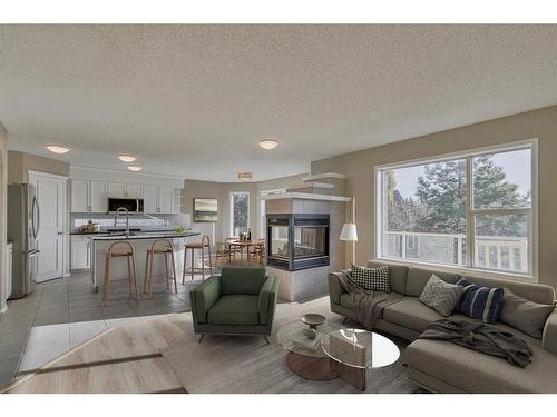 238 Chaparral Court Se, Calgary, AB - Indoor Photo Showing Living Room