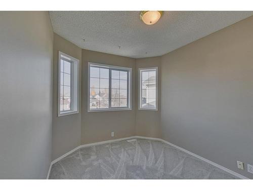 238 Chaparral Court Se, Calgary, AB - Indoor Photo Showing Other Room