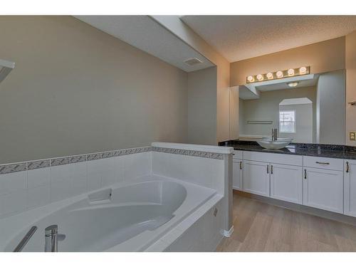 238 Chaparral Court Se, Calgary, AB - Indoor Photo Showing Bathroom