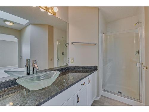 238 Chaparral Court Se, Calgary, AB - Indoor Photo Showing Bathroom