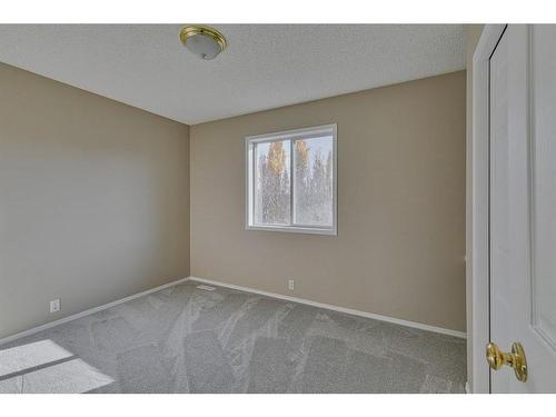 238 Chaparral Court Se, Calgary, AB - Indoor Photo Showing Other Room