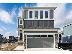 67 Corner Glen Common NE Calgary, AB T3N 2L4