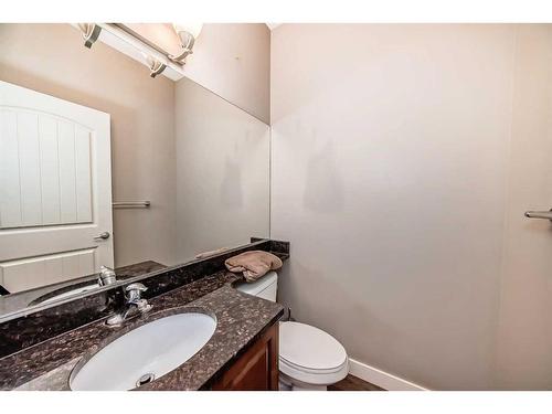 162 Sherwood Hill Nw, Calgary, AB - Indoor Photo Showing Bathroom