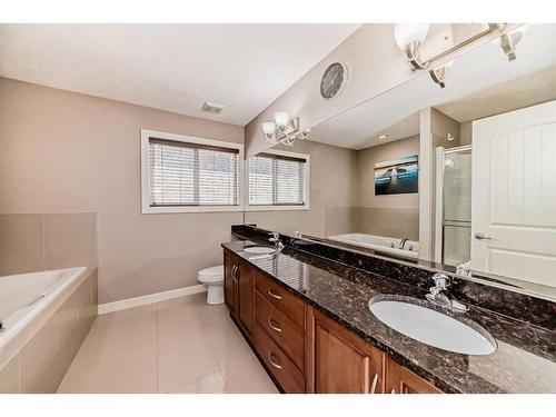 162 Sherwood Hill Nw, Calgary, AB - Indoor Photo Showing Bathroom