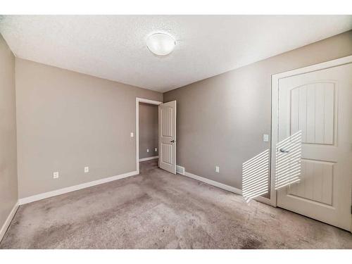 162 Sherwood Hill Nw, Calgary, AB - Indoor Photo Showing Other Room