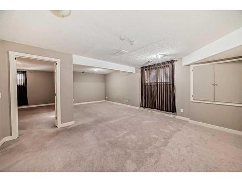 162 Sherwood Hill Nw, Calgary, AB - Indoor Photo Showing Other Room