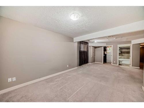 162 Sherwood Hill Nw, Calgary, AB - Indoor Photo Showing Other Room