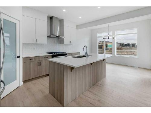 370 Corner Glen Way Ne, Calgary, AB - Indoor Photo Showing Kitchen With Upgraded Kitchen