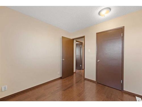 3-6147 Buckthorn Road Nw, Calgary, AB - Indoor Photo Showing Other Room