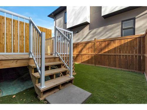 5224 21 Street Sw, Calgary, AB - Outdoor With Exterior