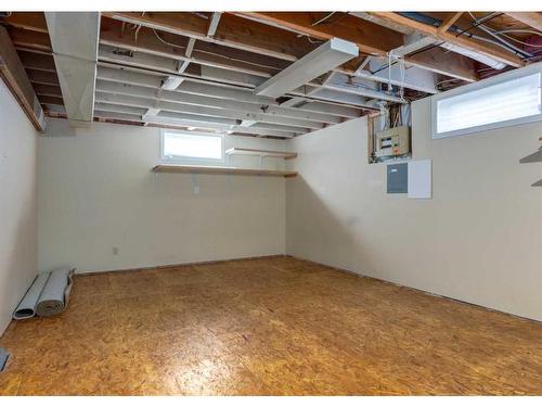 7 Culver Road Nw, Calgary, AB - Indoor Photo Showing Basement