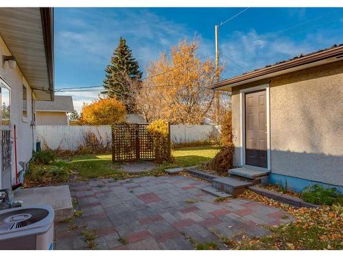 7 Culver Road Nw, Calgary, AB - Outdoor