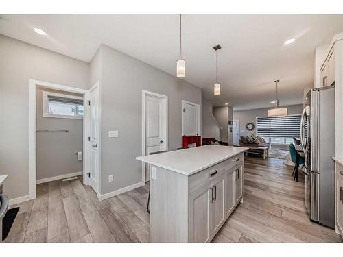 119 Creekstone Drive Sw, Calgary, AB - Indoor Photo Showing Kitchen