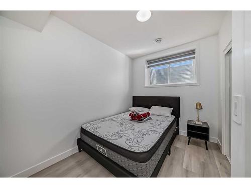 119 Creekstone Drive Sw, Calgary, AB - Indoor Photo Showing Bedroom