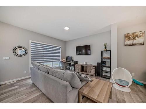 119 Creekstone Drive Sw, Calgary, AB - Indoor Photo Showing Living Room