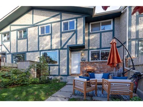 9N-203 Lynnview Road Se, Calgary, AB - Outdoor