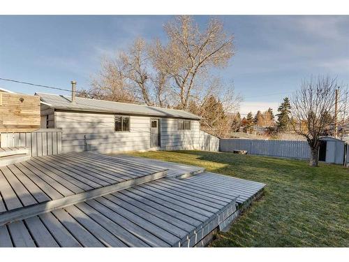 328 Trafford Drive Nw, Calgary, AB - Outdoor With Deck Patio Veranda