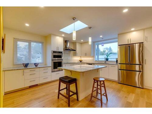 1036 Cannock Place Sw, Calgary, AB - Indoor Photo Showing Kitchen With Upgraded Kitchen