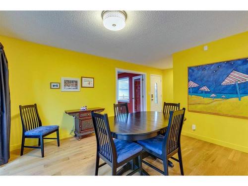 1036 Cannock Place Sw, Calgary, AB - Indoor Photo Showing Dining Room