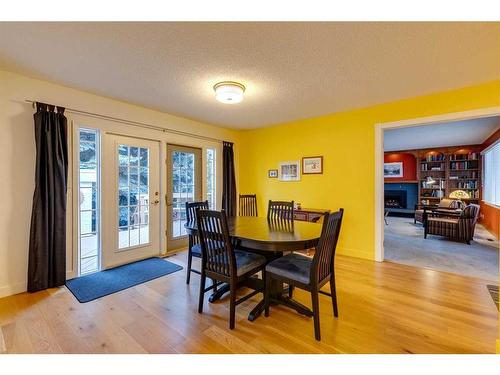 1036 Cannock Place Sw, Calgary, AB - Indoor Photo Showing Dining Room