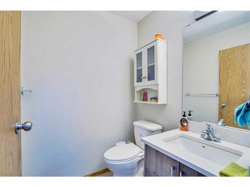 164 Martinwood Way Ne, Calgary, AB - Indoor Photo Showing Bathroom