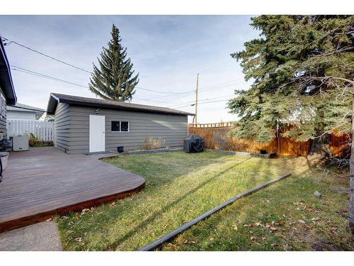 5416 Ladbrooke Drive Sw, Calgary, AB - Outdoor