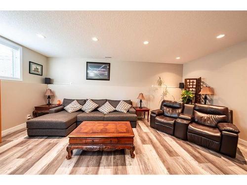 520 Harrison Court, Crossfield, AB - Indoor Photo Showing Living Room