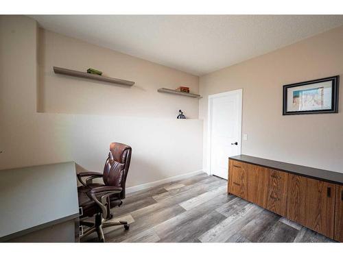 520 Harrison Court, Crossfield, AB - Indoor Photo Showing Office