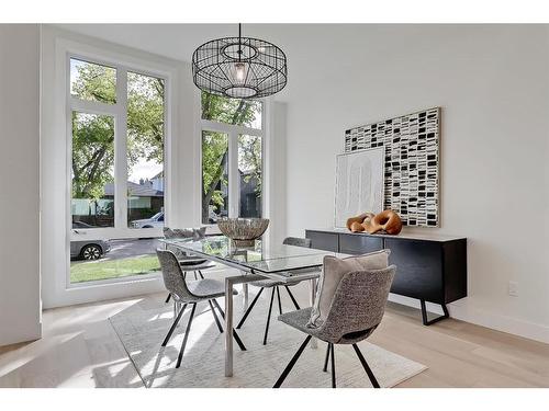 2528 4 Avenue Nw, Calgary, AB - Indoor Photo Showing Dining Room