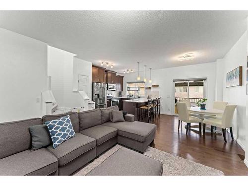 221 Hillcrest Road, Airdrie, AB - Indoor Photo Showing Living Room