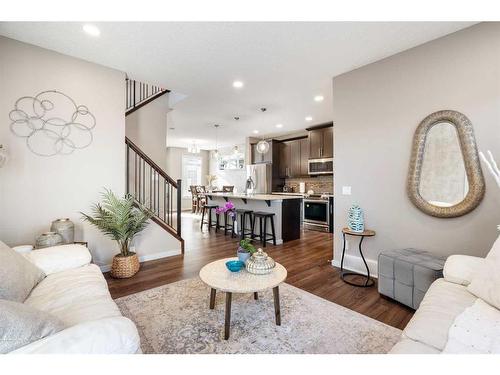 248 Marquis Heights Se, Calgary, AB - Indoor Photo Showing Living Room